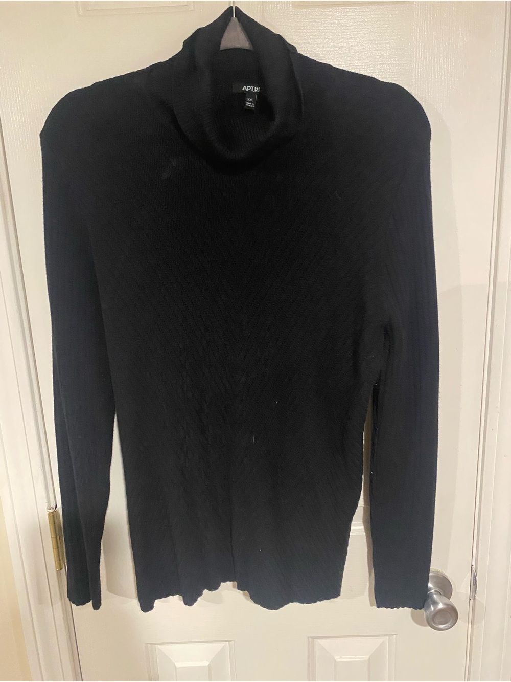 Apt. 9 Black women’s Turtleneck Sweater